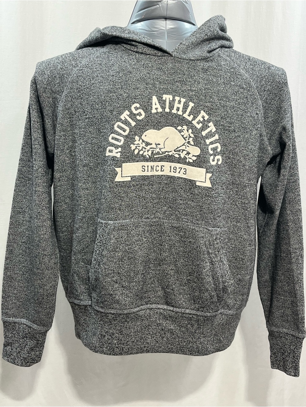 Men’s Roots Charcoal Gray Hoodie with Cream Athletics Logo XL comfort casual1396